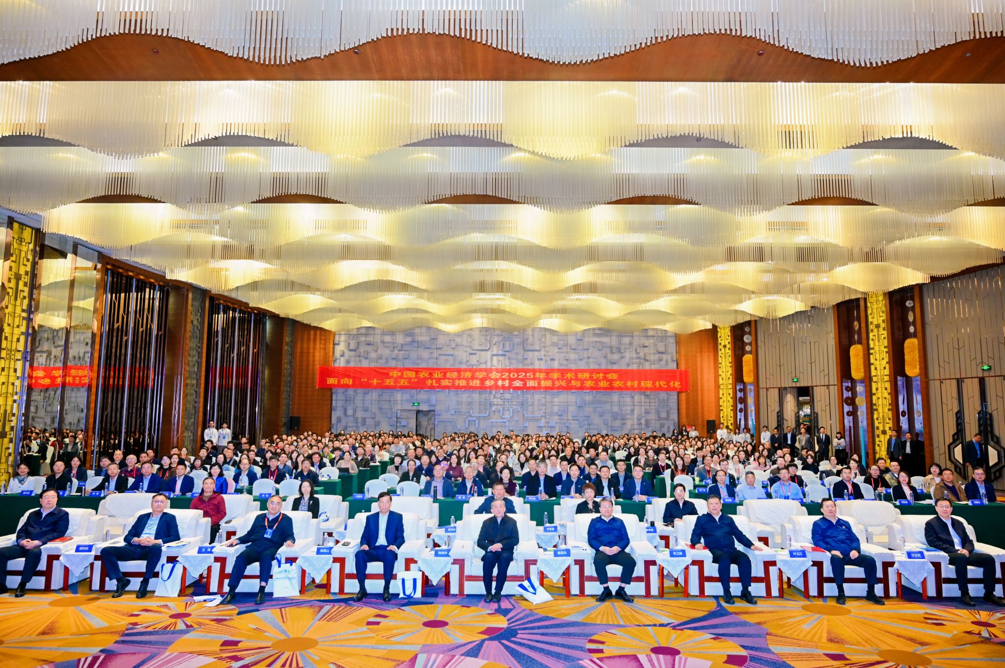 文件名称:1.合照.JPG原图大小:6.16MB