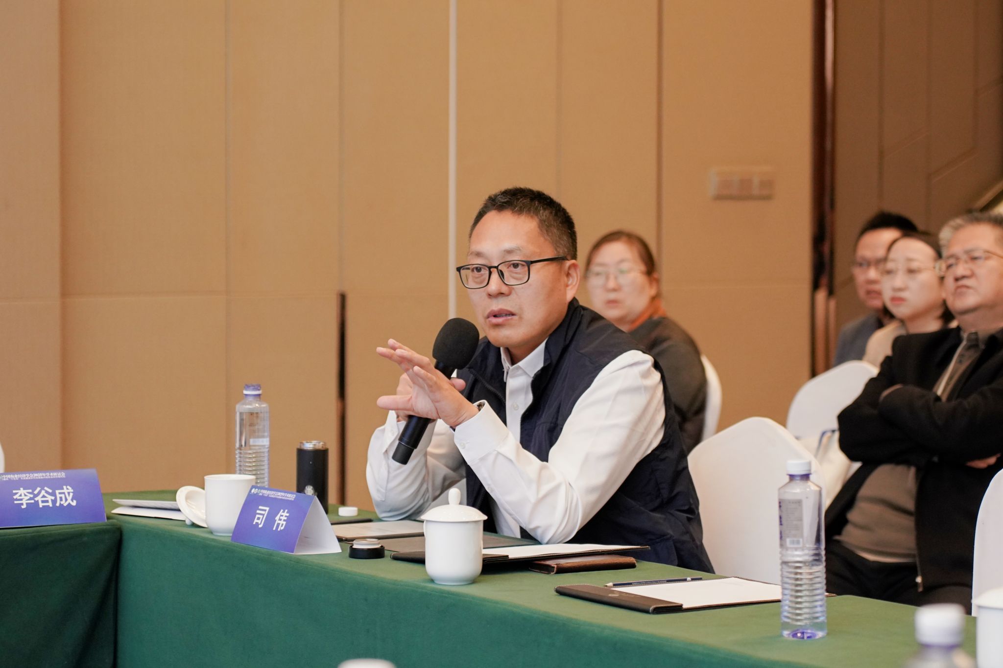 文件名称:司伟.JPG原图大小:4.76MB